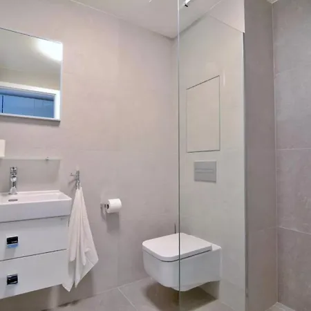 Bris Apartment, 1-2 Guests, Free Parking & Wifi, 4Km Downtown, Bratislava Exterior photo
