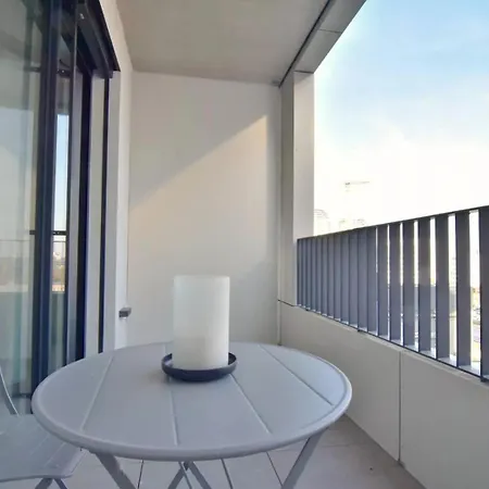 Bris Apartment, 1-2 Guests, Free Parking & Wifi, 4Km Downtown, Bratislava Exterior photo