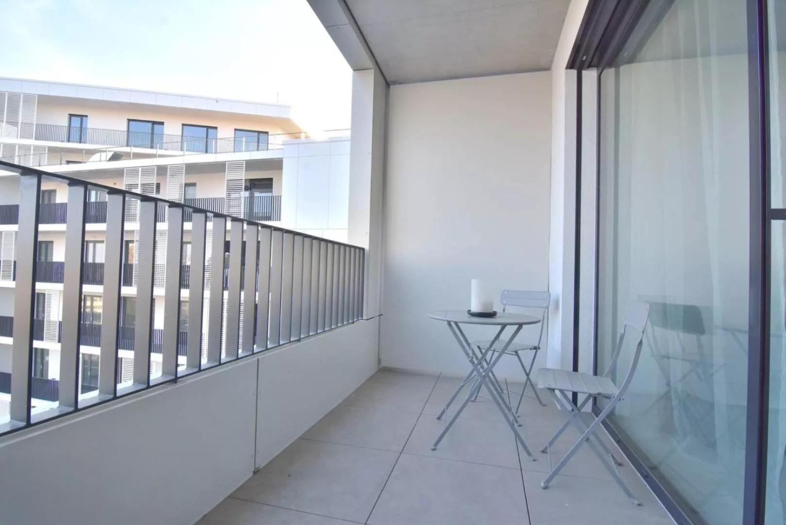 Bris Apartment, 1-2 Guests, Free Parking & Wifi, 4km Downtown, Apartman *